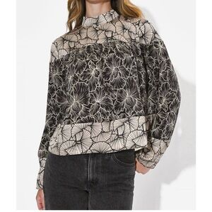 Adelyn Rae NWT S BLOUSE